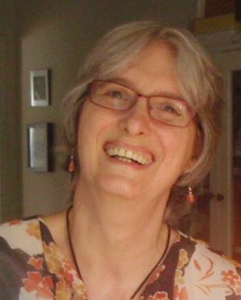 Anne Stewart 6cmh 300dpi2